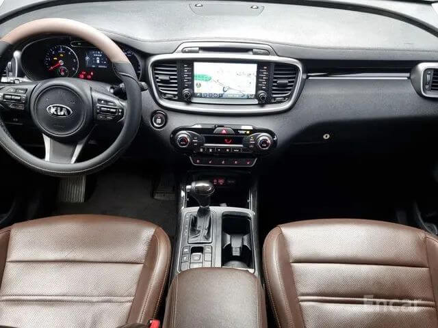 KIA SORENTO 2.2 2WD NOBLESSE