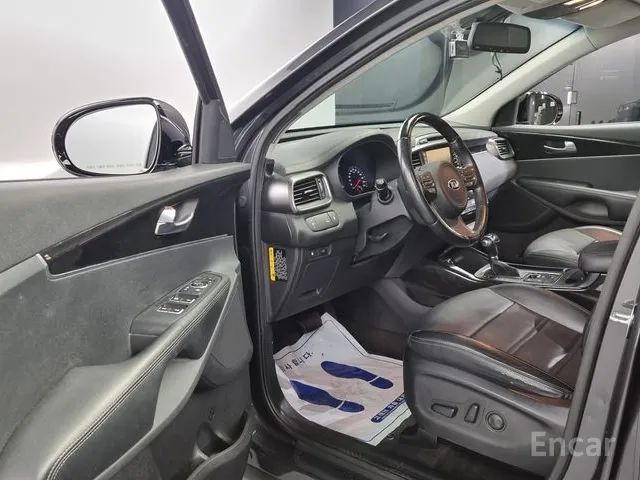 KIA SORENTO 2.2 2WD NOBLESSE