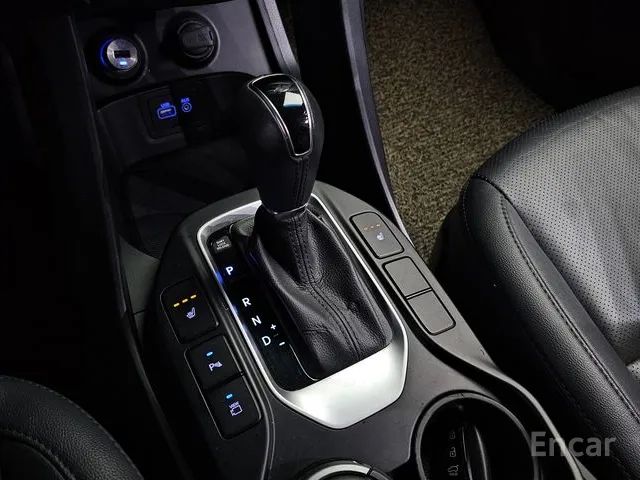 HYUNDAI SANTAFE PREMIUM 2.0 2WD
