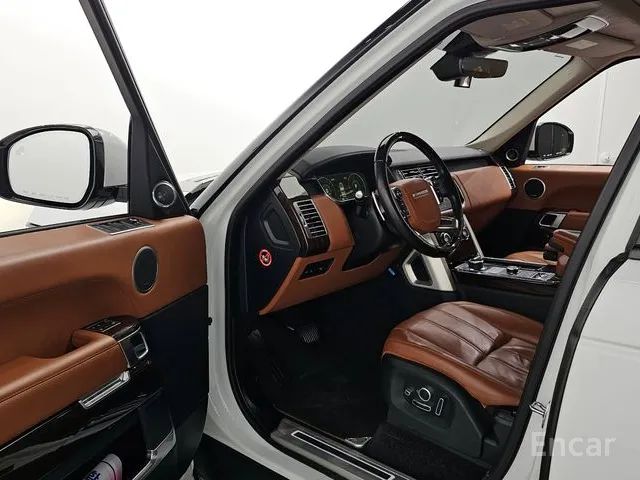 Range Rover 4th generation 4.4 SDV8 Vogue SE diesel