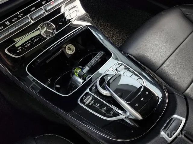 E-Class W213 E220d Avantgarde