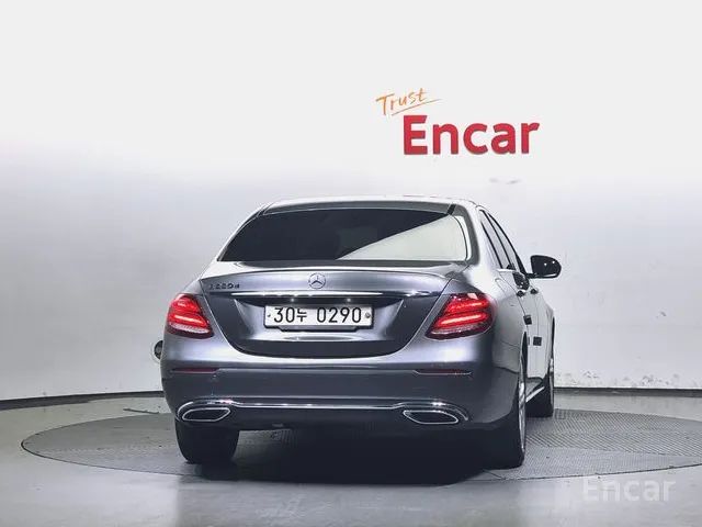 E-Class W213 E220d Avantgarde