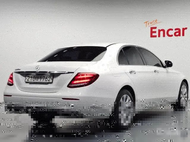 E-Class W213 E220d Exclusive