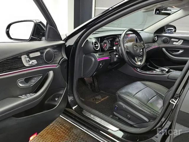 E-Class W213 E220d 4MATIC Avantgarde