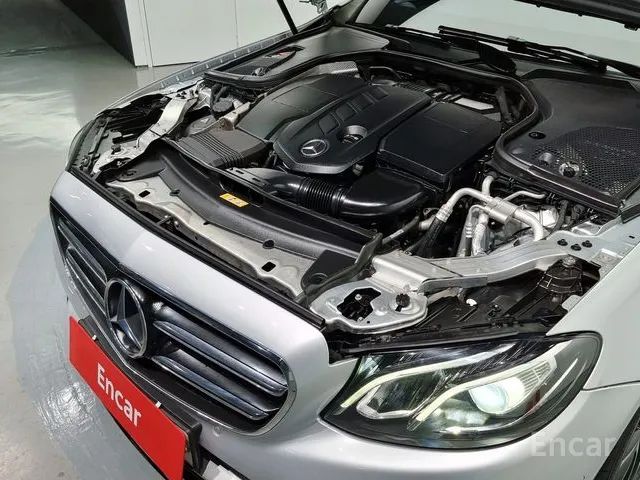 E-Class W213 E220d Avantgarde