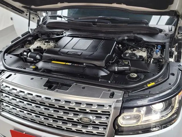 Range Rover 4th generation 4.4 SDV8 Vogue SE diesel