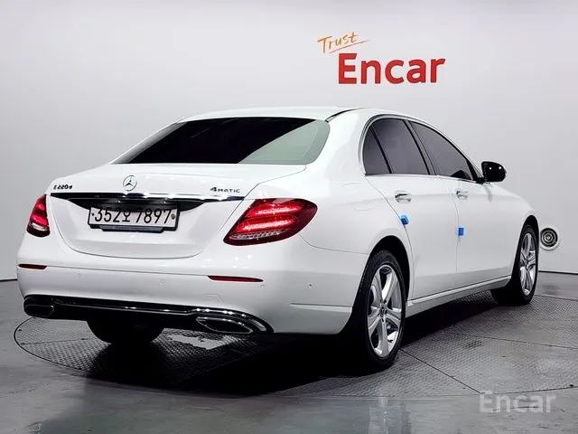 E-Class W213 E220d 4MATIC Avantgarde