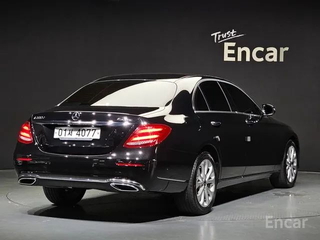 E-Class W213 E220d 4MATIC Exclusive