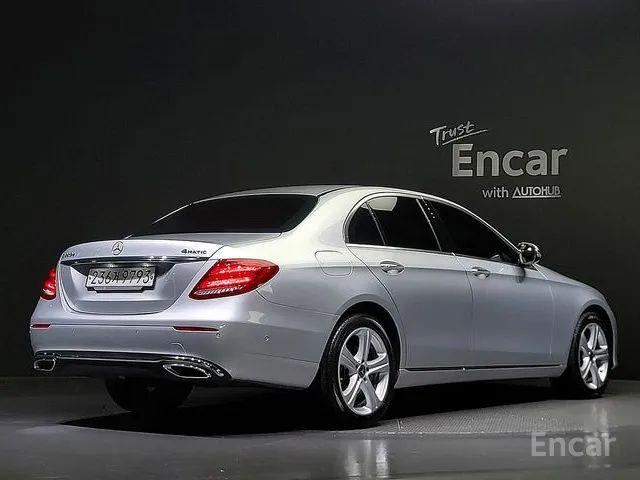 E-Class W213 E220d 4MATIC Avantgarde