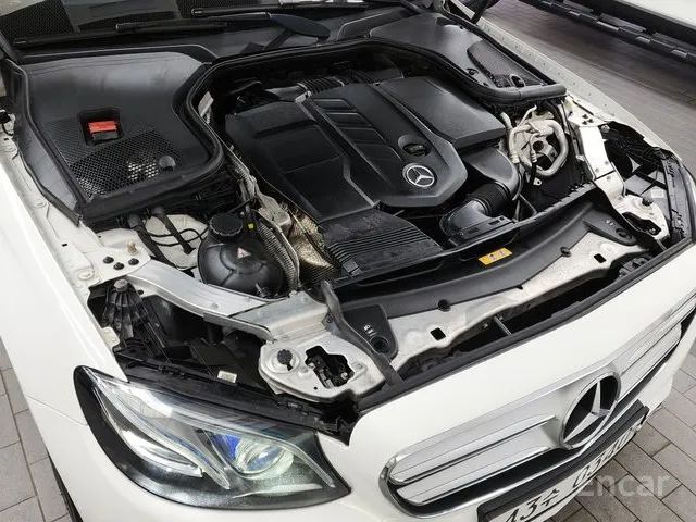 E-Class W213 E220d Avantgarde