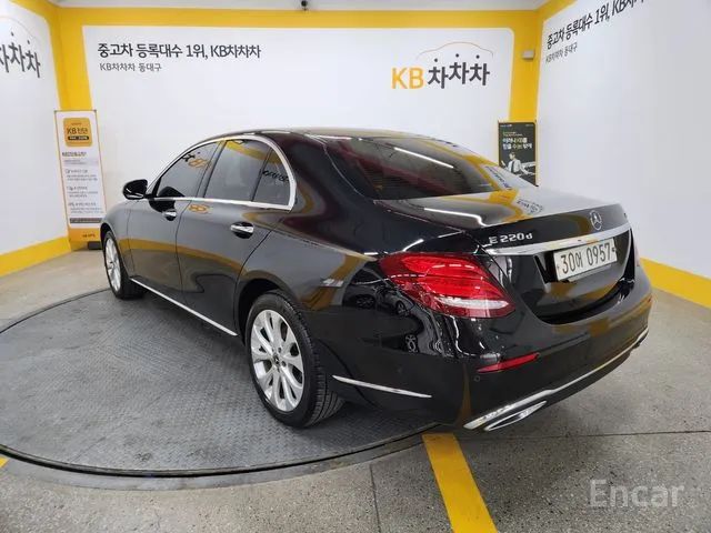 E-Class W213 E220d 4MATIC Exclusive