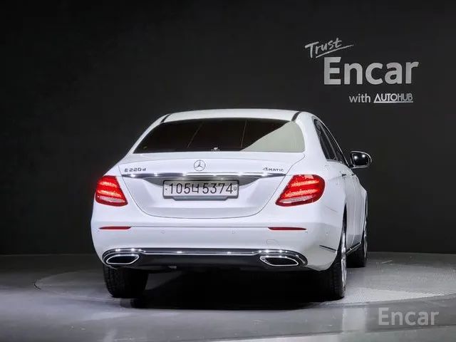 E-Class W213 E220d  4MATIC Exclusive