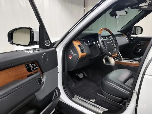 Range Rover 4th generation 4.4 SDV8 AB LWB diesel