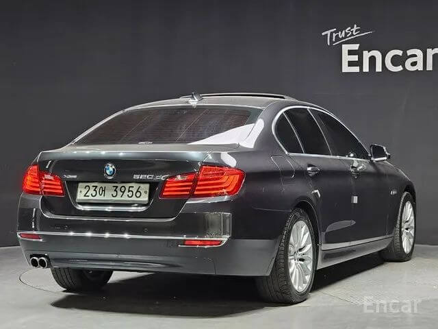 BMW 5 SERIES (F10) 520D  XDRIVE LUXURY