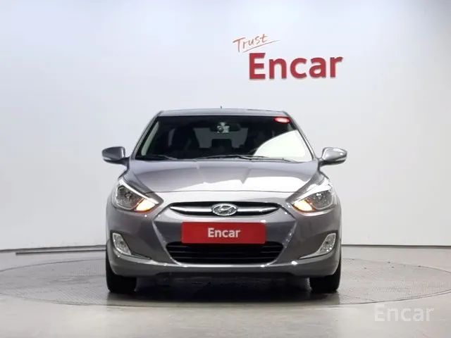 HYUNDAI ACCENT (NEW) 1.4 VVT MODERN