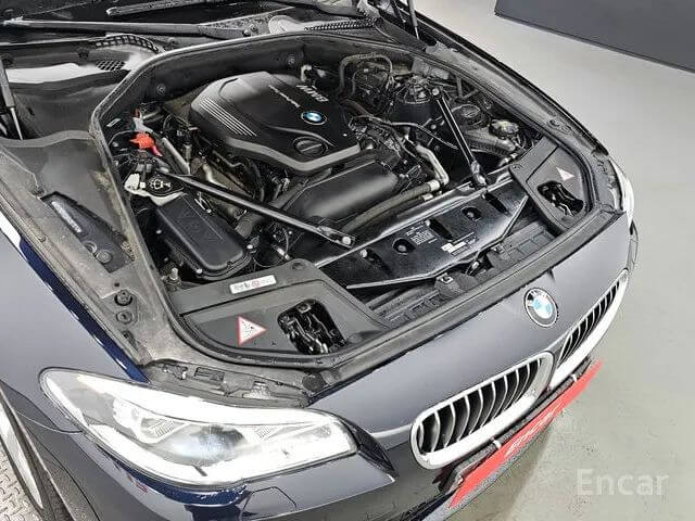 BMW 5 SERIES (F10) 520D M AERO DYNAMIC