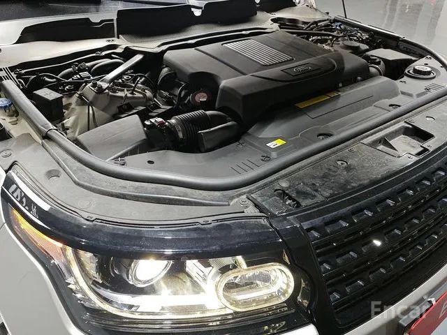 RANGE ROVER 4TH GENERATION 4.4 SDV8 VOGUE SE LWB