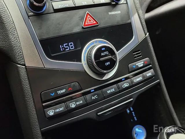 HYUNDAI GRANDEUR HG HG240 MODERN
