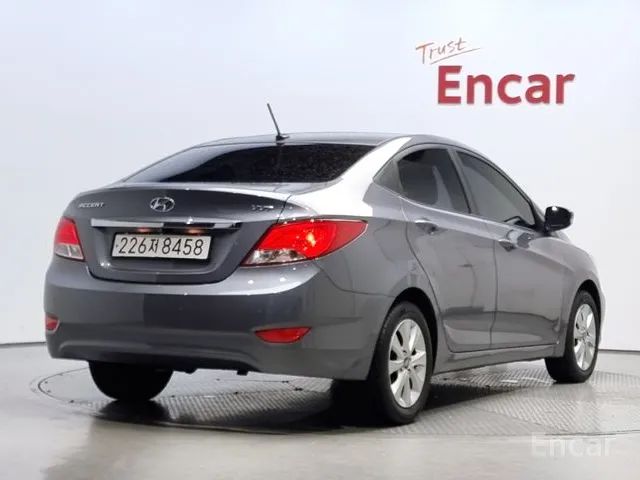 HYUNDAI ACCENT (NEW) 1.4 VVT MODERN