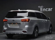 THE NEW KIA CARNIVAL 9-SEATER LUXURY