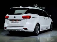 THE NEW KIA CARNIVAL 9-SEATER LUXURY