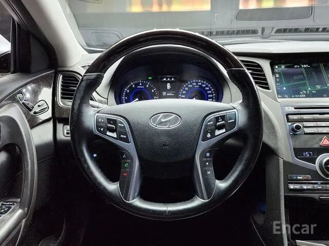 HYUNDAI GRANDEUR HG HG240 MODERN