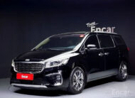 THE NEW KIA CARNIVAL 7-SEATER LIMOUSINE PRESIDENT