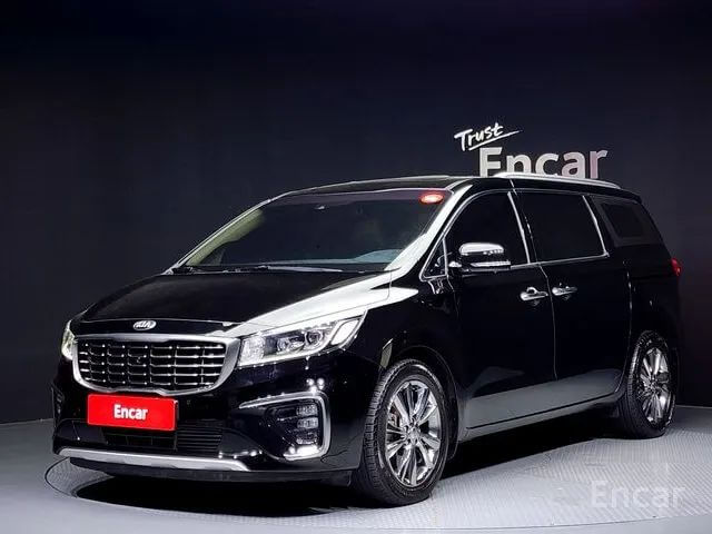 THE NEW KIA CARNIVAL 7-SEATER LIMOUSINE PRESIDENT