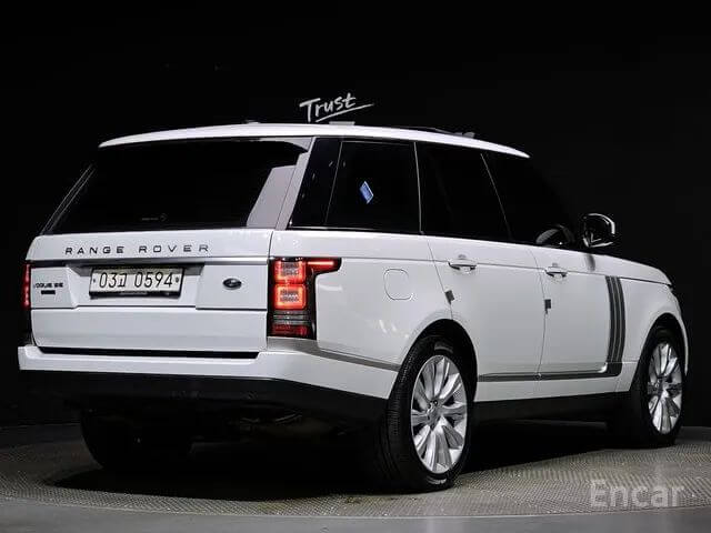 RANGE ROVER 4TH GENERATION 4.4 SDV8 VOGUE SE