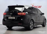 THE NEW KIA CARNIVAL 11-SEATER PRESTIGE