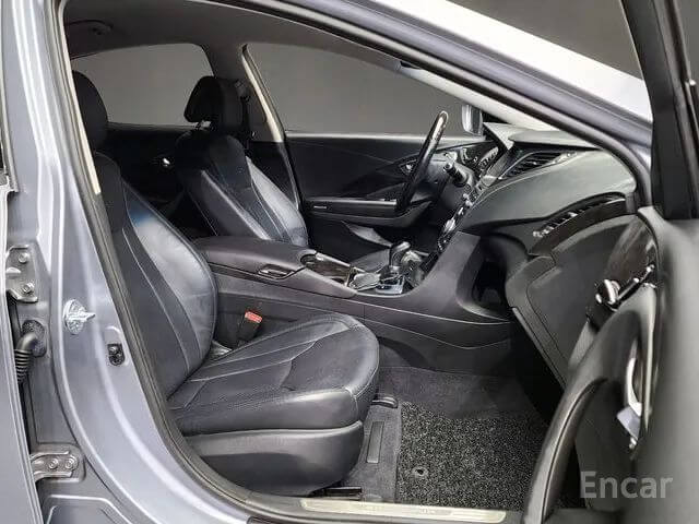 HYUNDAI GRANDEUR HG HG240 MODERN