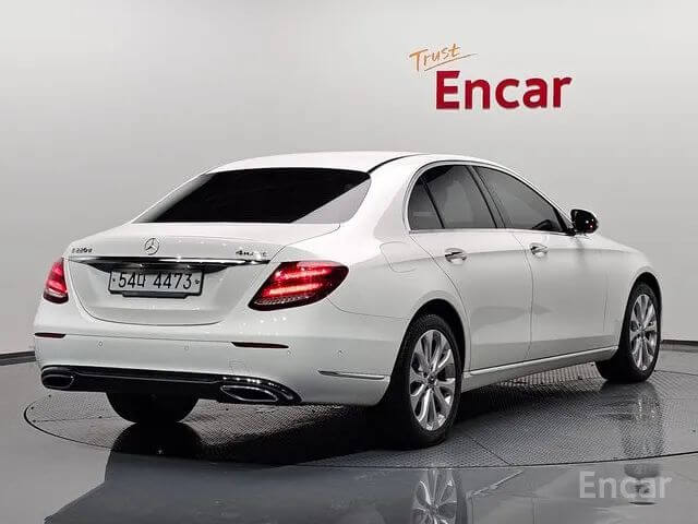 MERCEDES BENZ E-CLASS W213 E220D 4MATIC EXCLUSIVE