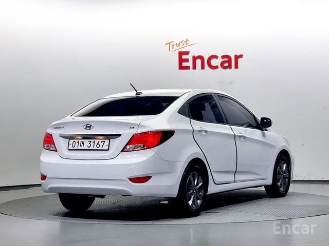 HYUNDAI ACCENT (NEW) 1.4 VVT MODERN