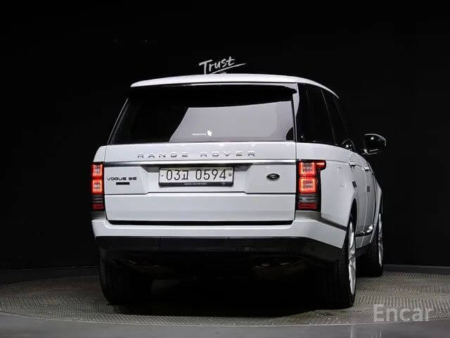 RANGE ROVER 4TH GENERATION 4.4 SDV8 VOGUE SE