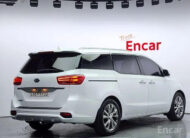 THE NEW KIA CARNIVAL 9-SEATER PRESTIGE