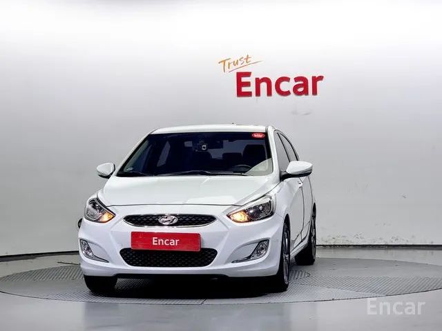 HYUNDAI ACCENT (NEW) 1.4 VVT MODERN