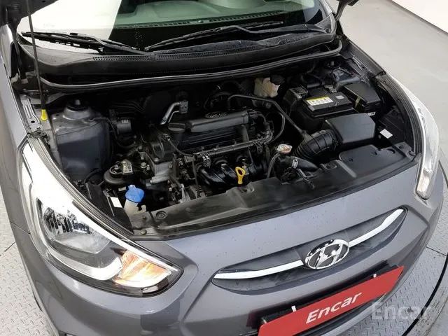 HYUNDAI ACCENT (NEW) 1.4 VVT MODERN