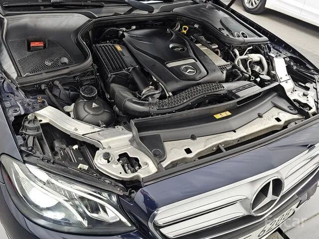 MERCEDES BENZ E-CLASS W213 E200 AVANTGARDE