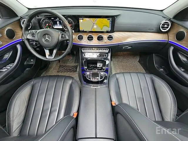 BENZ E-CLASS W213 E220D EXCLUSIVE