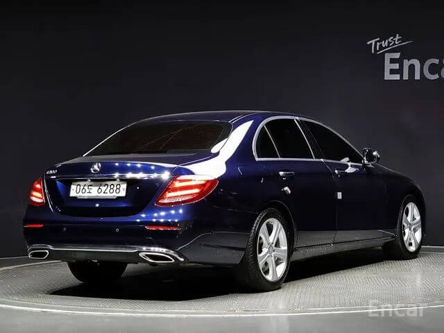 MERCEDES BENZ E-CLASS W213 E200 AVANTGARDE