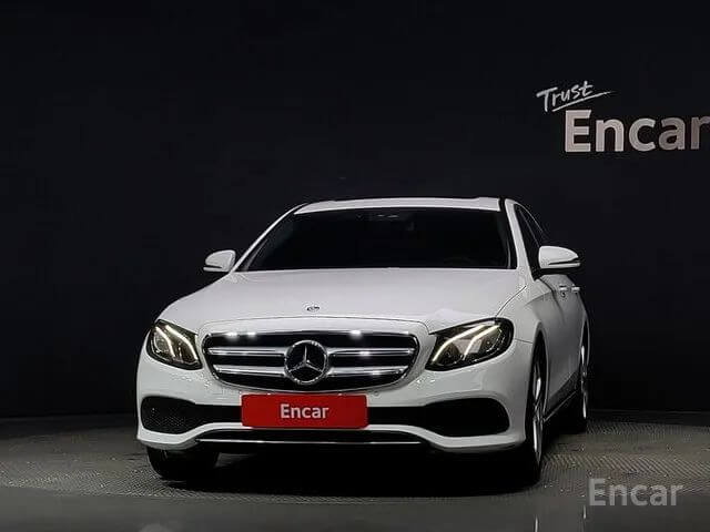 BENZ E-CLASS W213 E200 AVANTGARDE