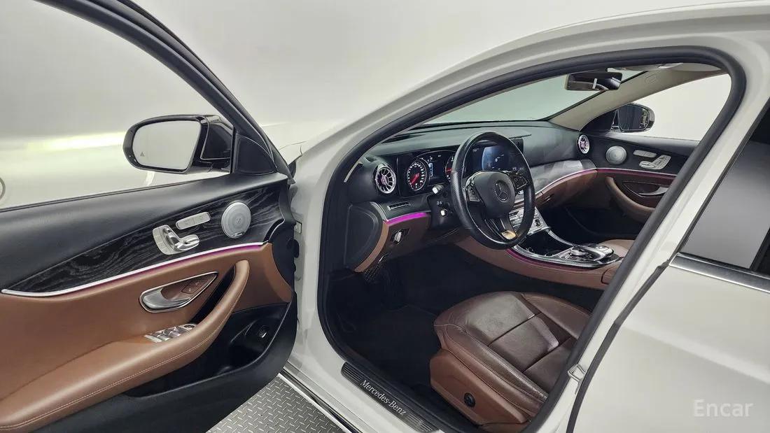 MERCEDES BENZ E-CLASS W213 E220D AVANGARDE