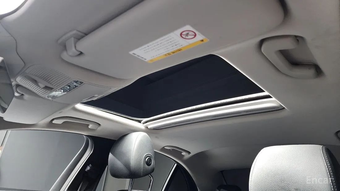 MERCEDES BENZ E-CLASS W213 E220D AVANT-GARDE