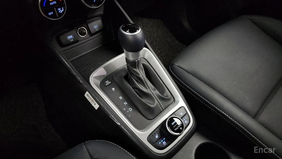 HYUNDAI VENUE PREMIUM