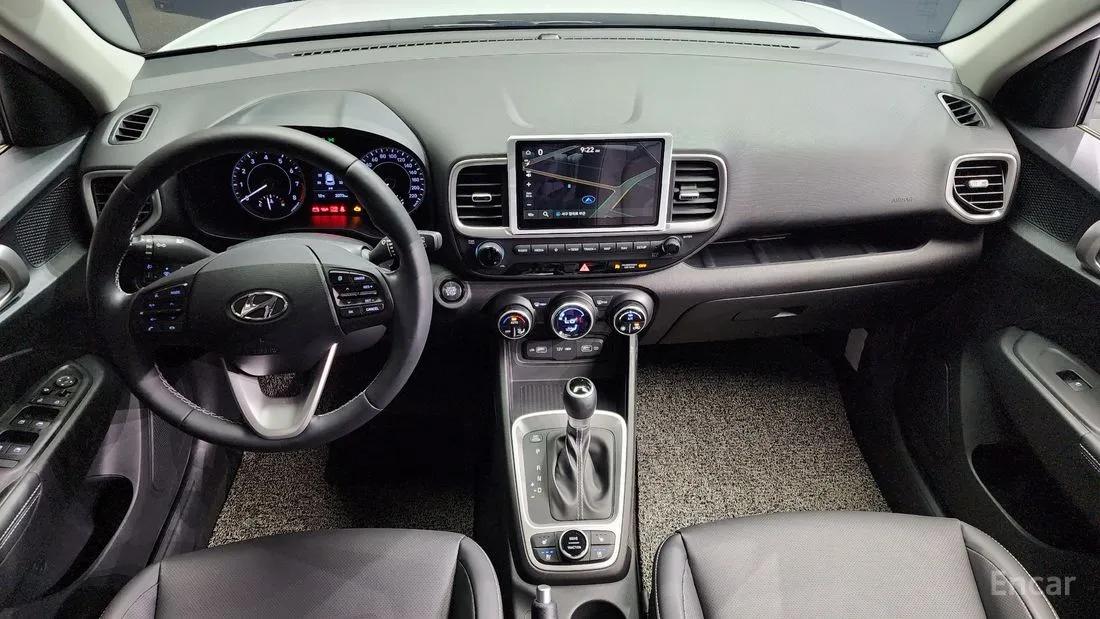 HYUNDAI VENUE MODERN PLUS
