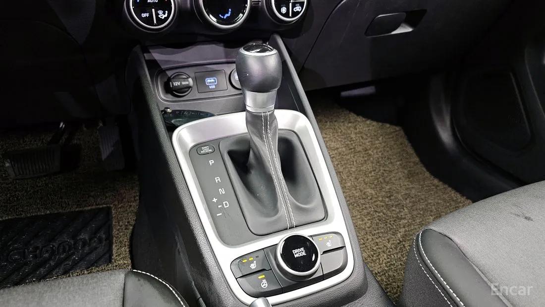 HYUNDAI VENUE MODERN