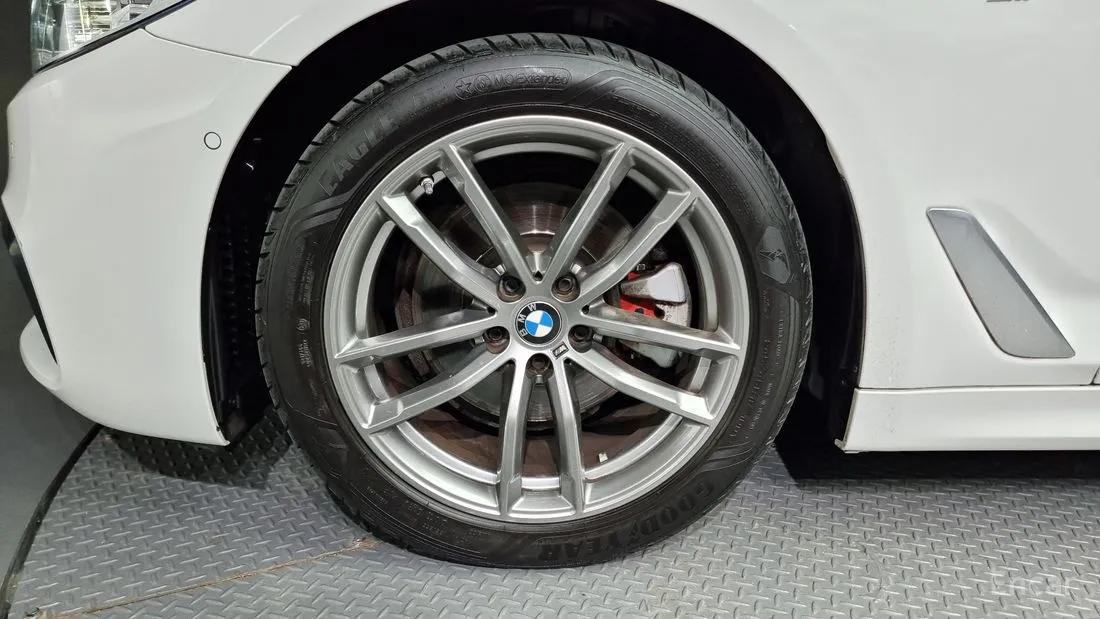 BMW 5 SERIES (G30) 520I M SPORT