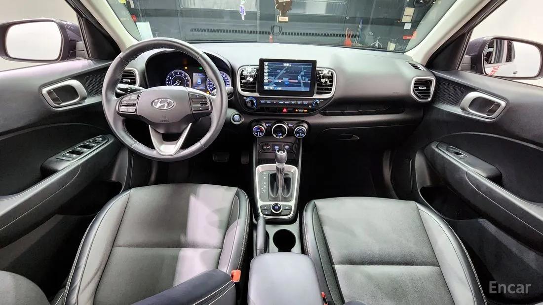 HYUNDAI VENUE MODERN