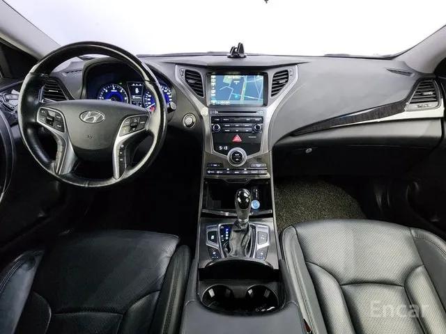 HYUNDAI GRANDEUR HG HG220 MODERN