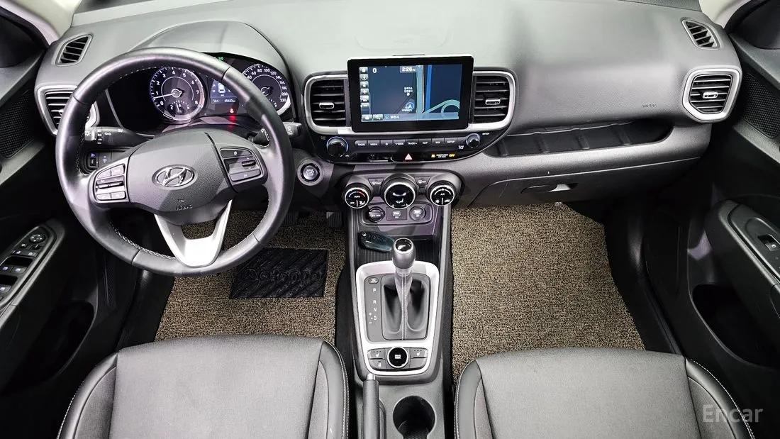 HYUNDAI VENUE MODERN